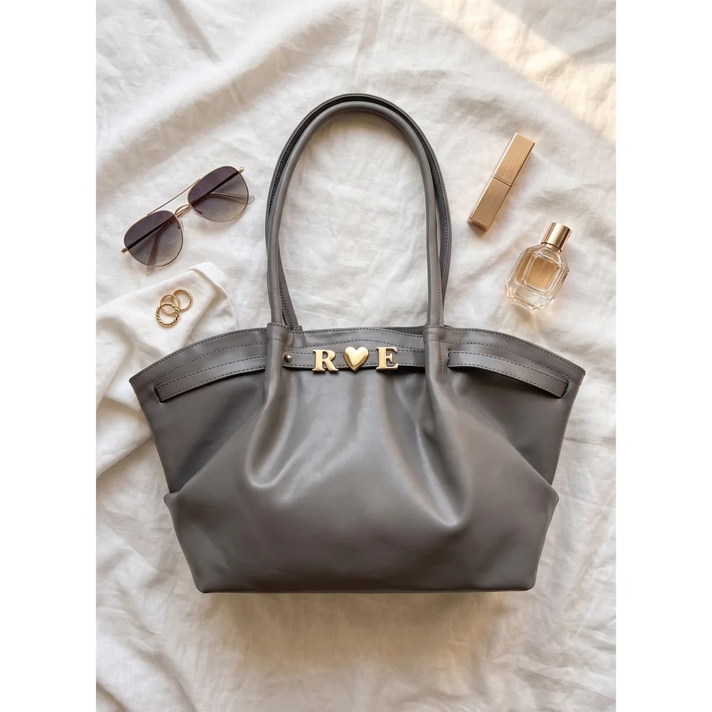Cyrene — bolsa personalizada con letras metálicas