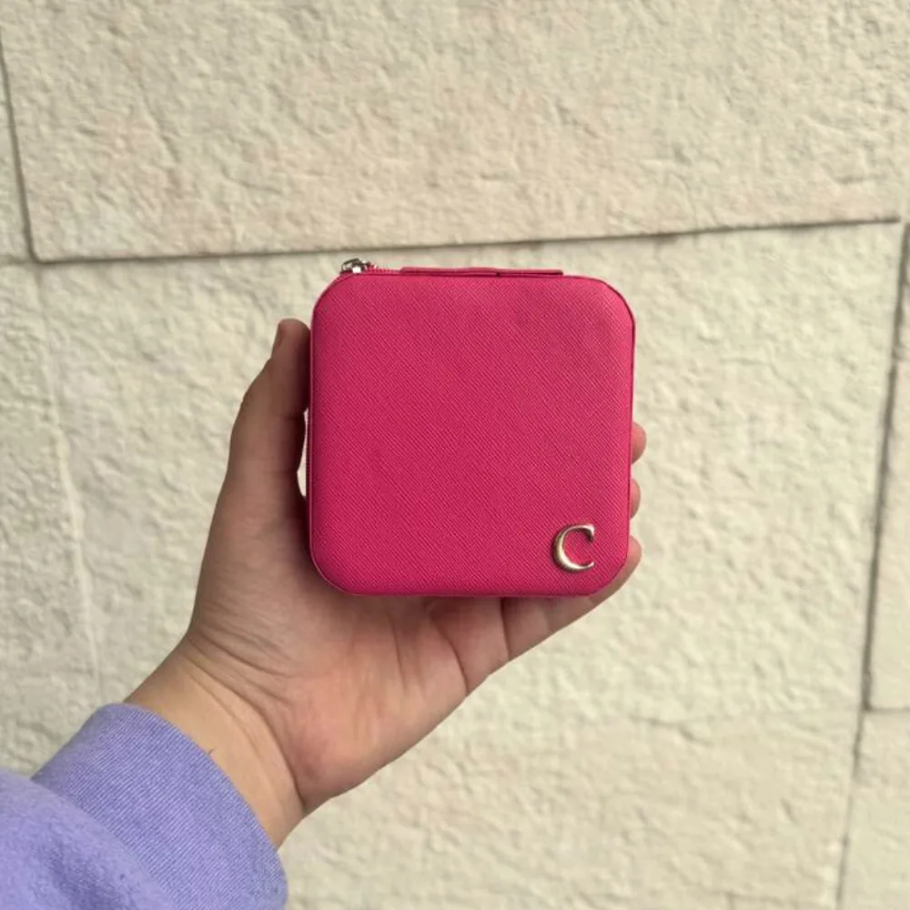 Joyero Classic — bolsa personalizada con letras metálicas