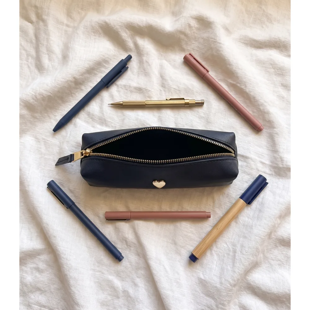 Lapicera — bolsa personalizada con letras metálicas