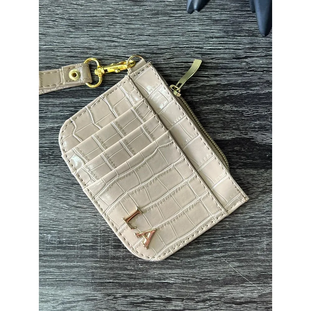 Tarjetero Full — bolsa personalizada con letras metálicas