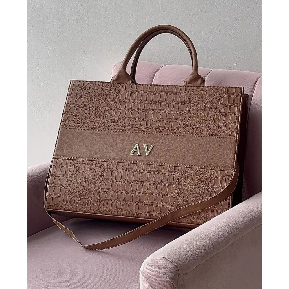 Tote Classic XL — bolsa personalizada con letras metálicas
